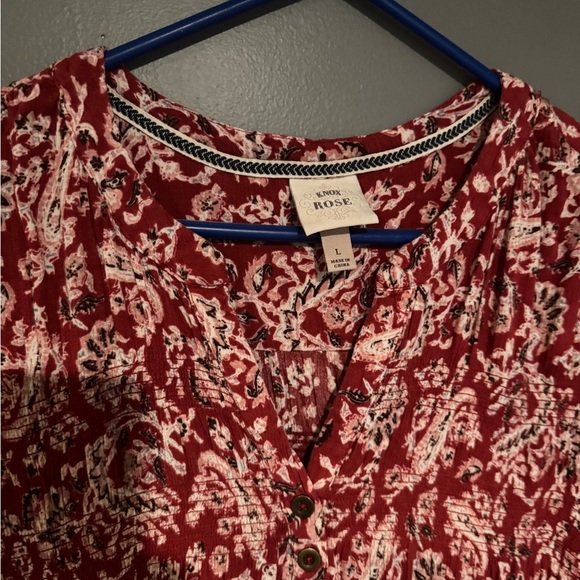 Knox Rose Red and White Flutter Sleeve Midi Dress - Picture 5 of 7